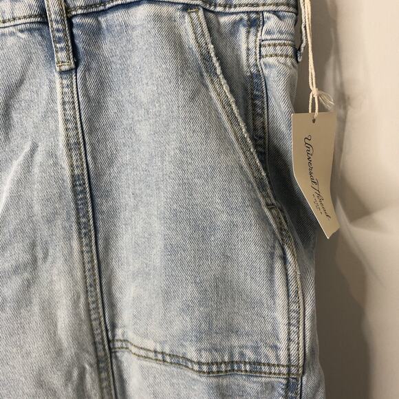 Universal Thread NWT Women's Vintage Stretch High-Rise Straight Jeans Size 18 - Picture 3 of 12